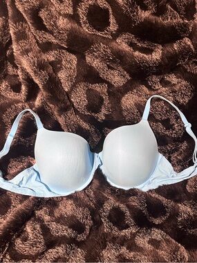 Blue Victoria’s Secret Pink t shirt lightly lined bra